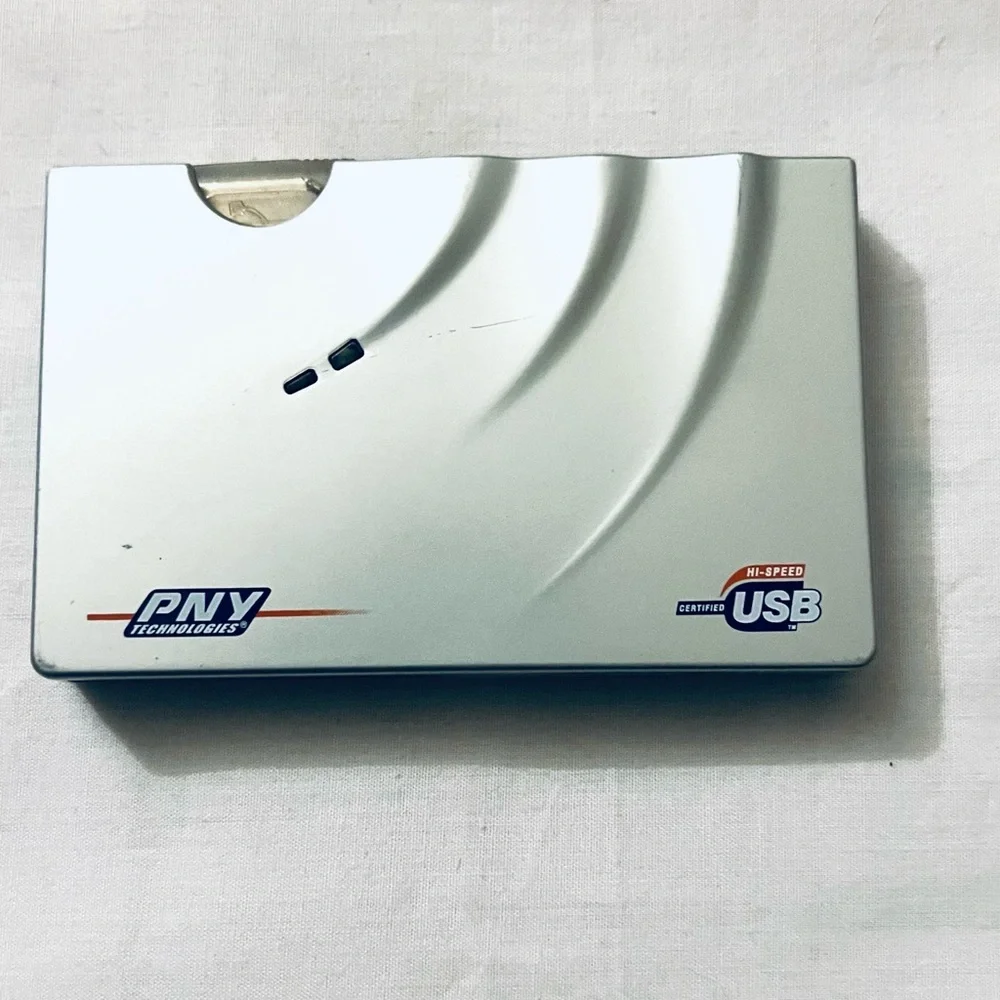 PNY High Speed USB 2.0 Reader P/N: FRA3-00 External Hard Drive